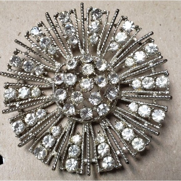 Vintage Large Sunburst Crystal Rhinestone 2.5" Silver Tone Brooch - Picture 8 of 16